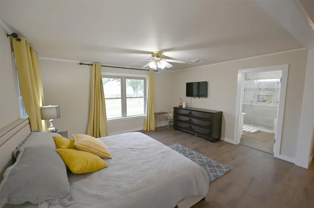 1013 Quail Lane Eagle Lake, TX 77434