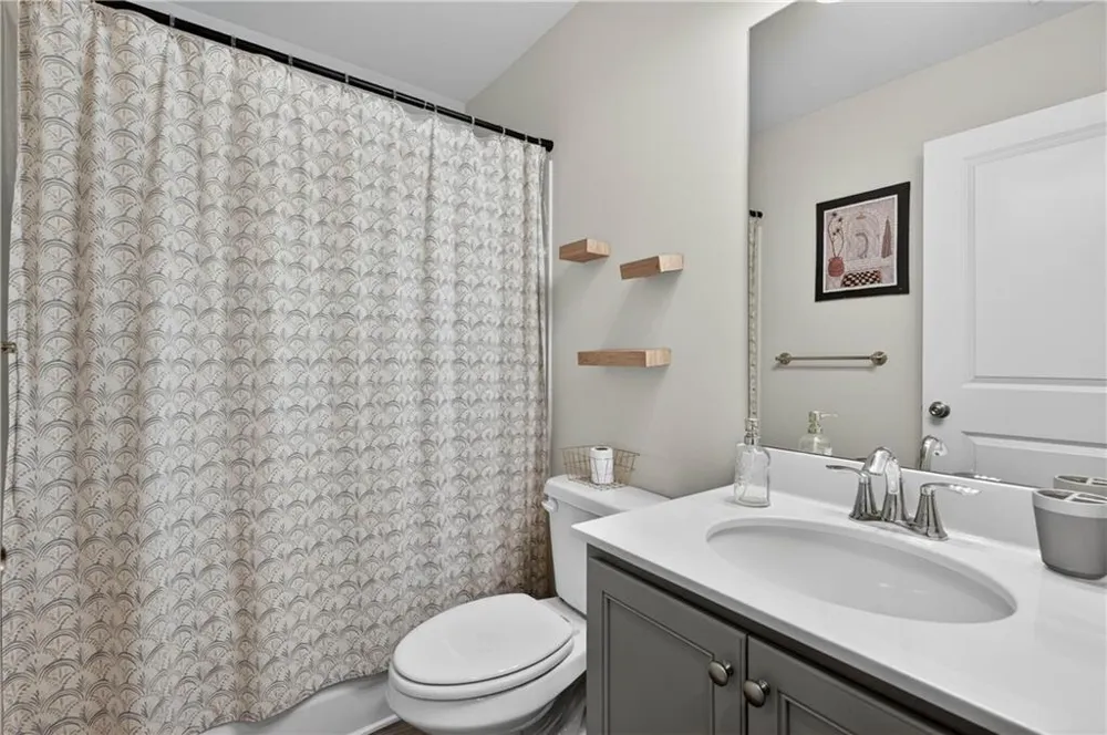 252 Regent Park Hoschton, GA 30548