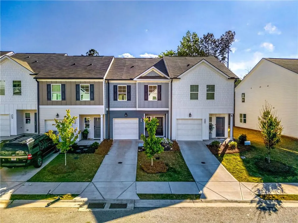 252 Regent Park Hoschton, GA 30548