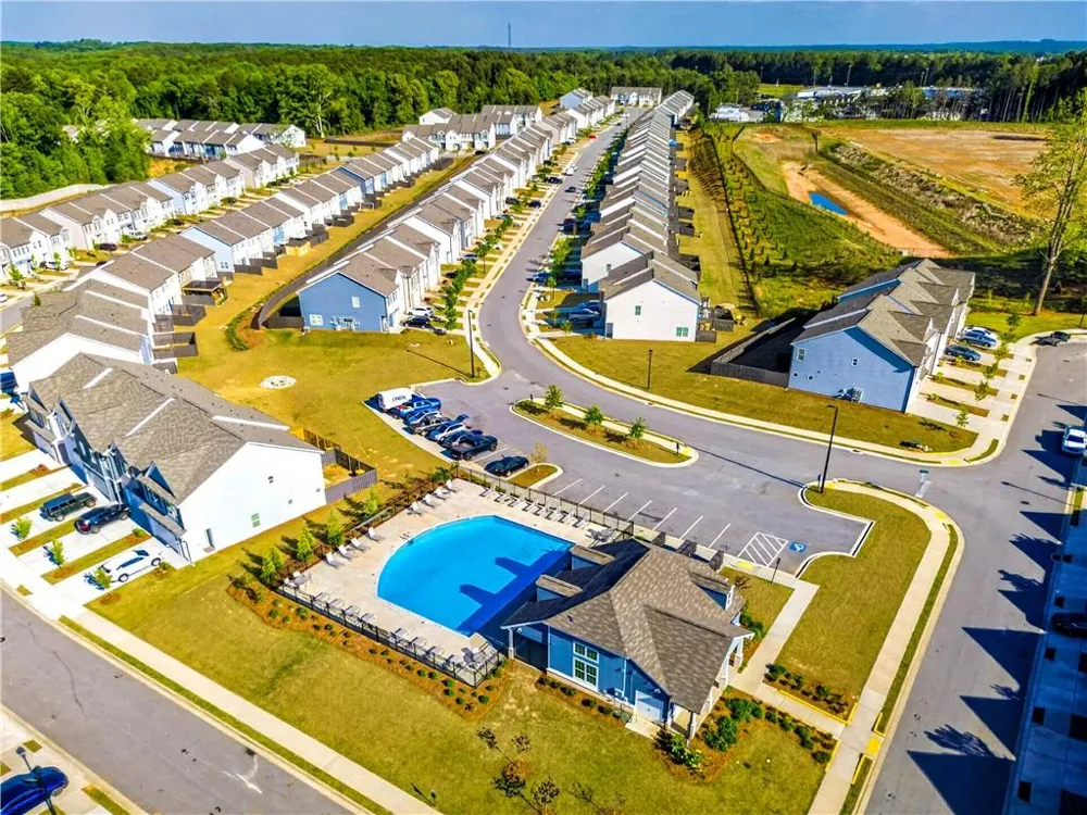 252 Regent Park Hoschton, GA 30548