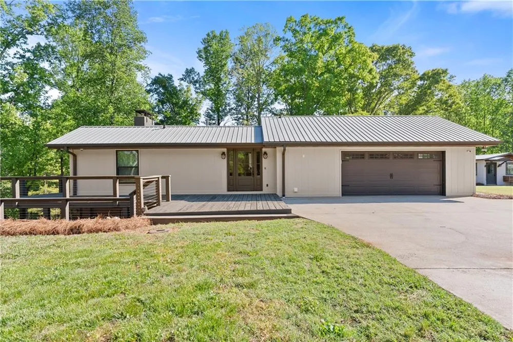 6632 Mountain Meadow Drive Clermont, GA 30527