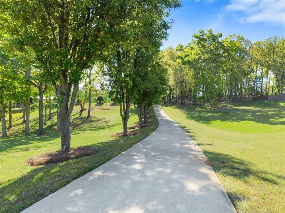 6632 Mountain Meadow Drive Clermont, GA 30527