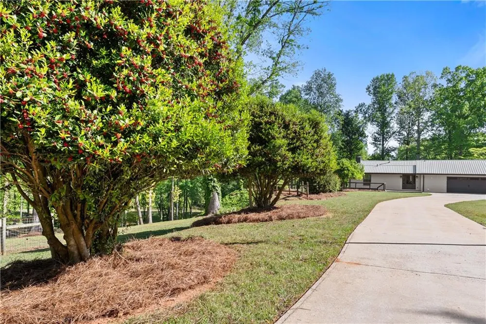 6632 Mountain Meadow Drive Clermont, GA 30527