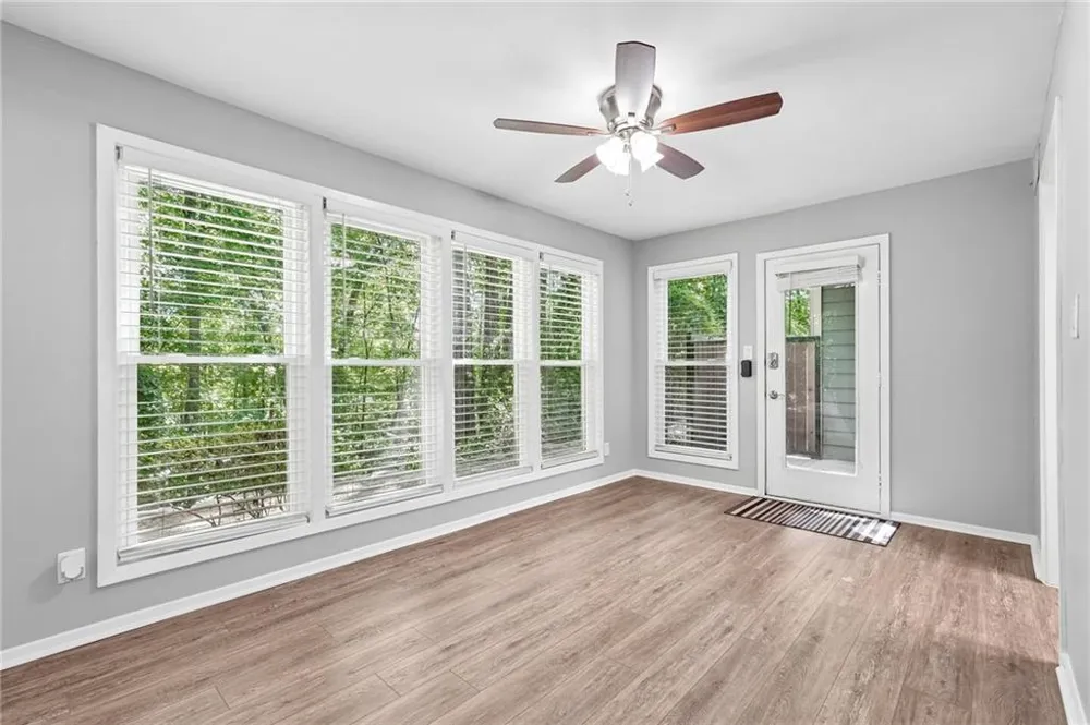3019 Canyon Point Circle Roswell, GA 30076