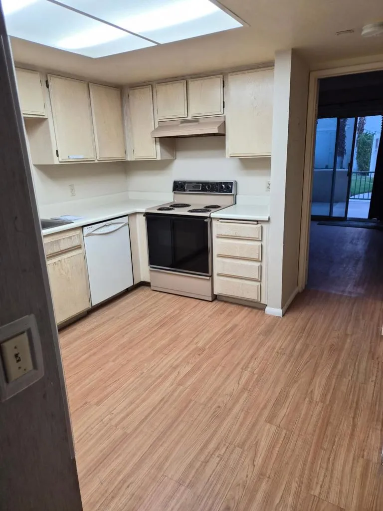 32505 Candlewood Drive #27 Cathedral City, CA 92234