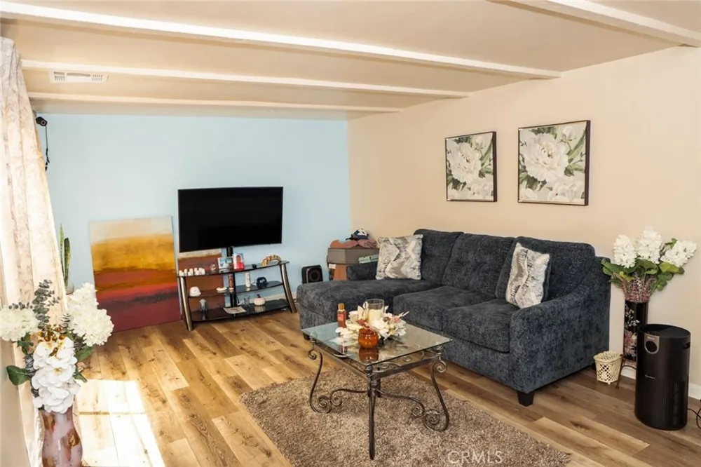 43618 Stanridge Avenue Lancaster, CA 93535