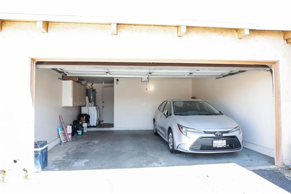 43618 Stanridge Avenue Lancaster, CA 93535