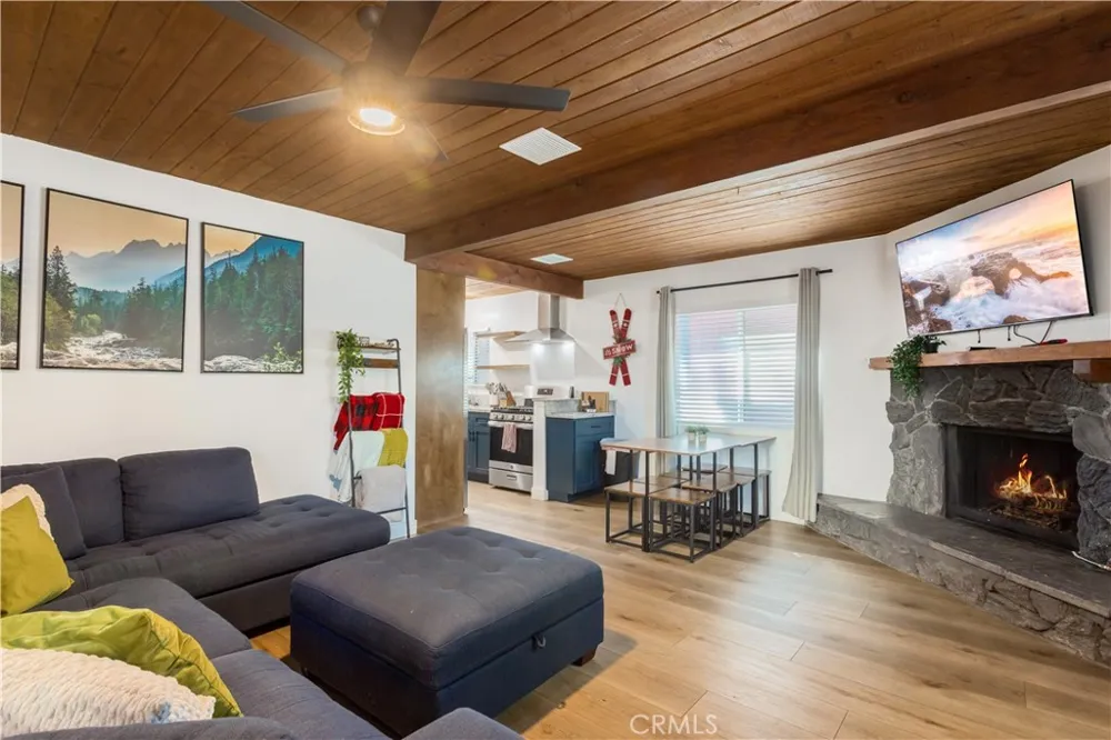 906 W Aeroplane Big Bear City, CA 92314