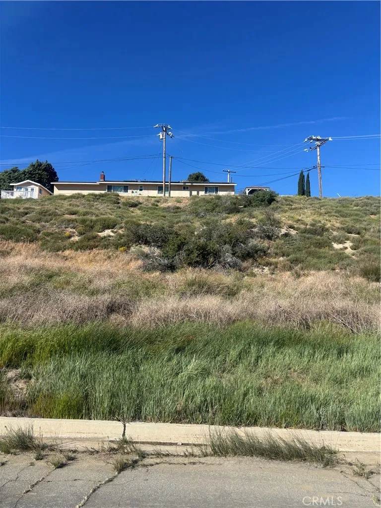 Kiptree Lake Hughes, CA 93532