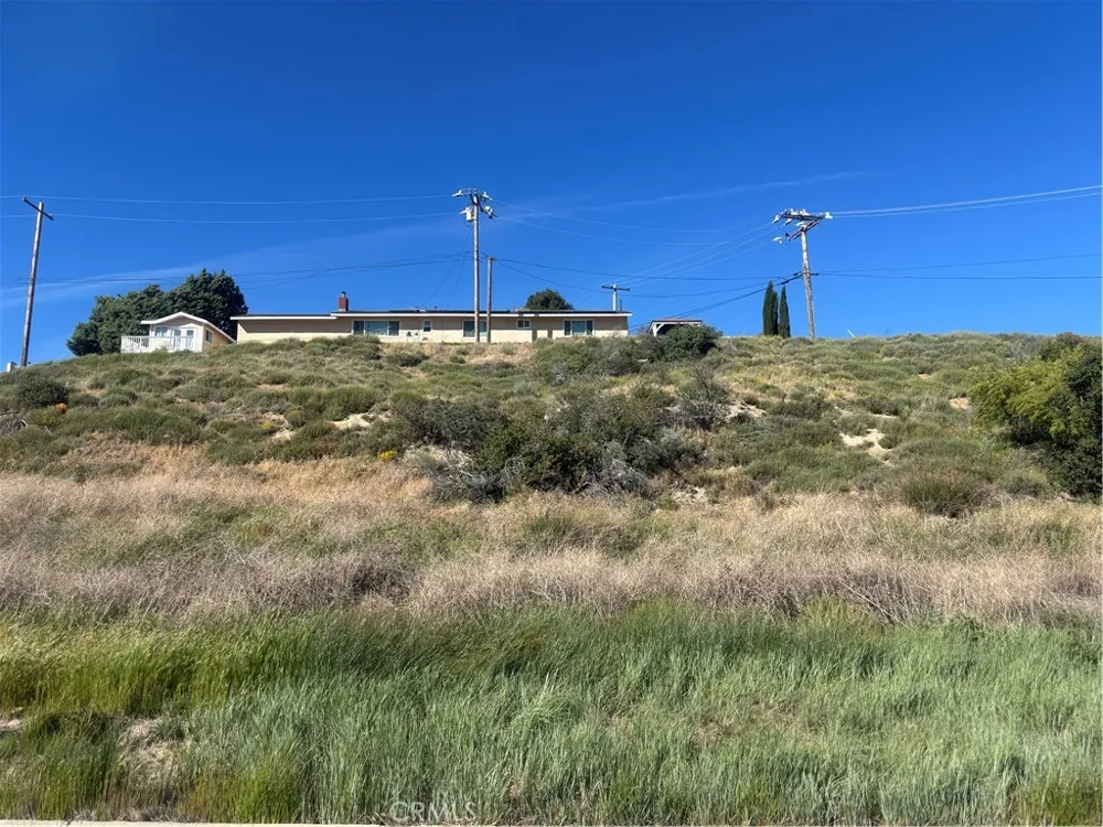 Kiptree Lake Hughes, CA 93532