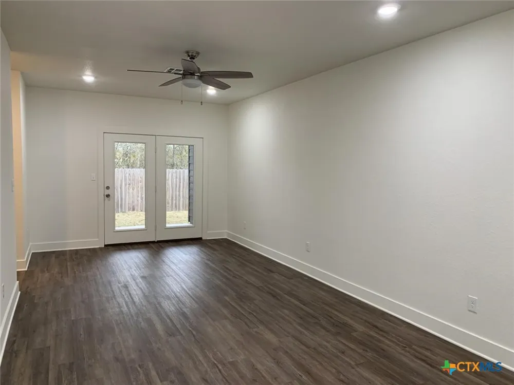 1862 Royal Loop Belton, TX 76513