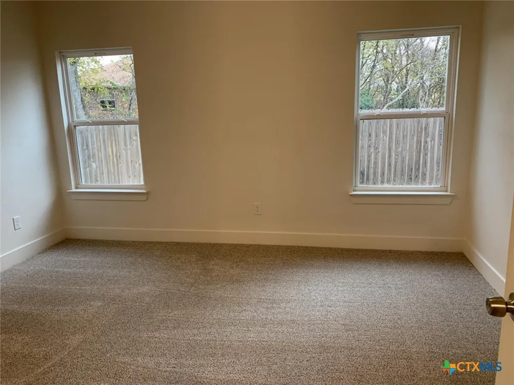 1862 Royal Loop Belton, TX 76513