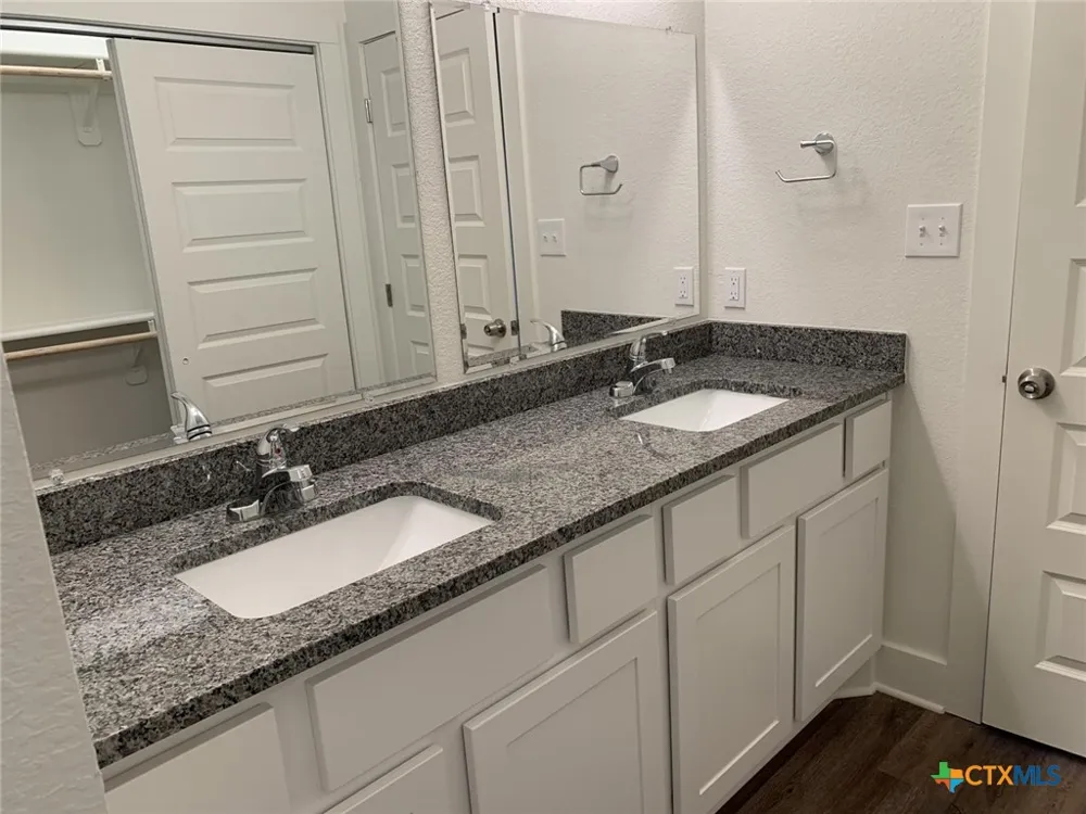 1862 Royal Loop Belton, TX 76513