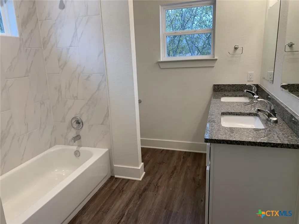 1862 Royal Loop Belton, TX 76513