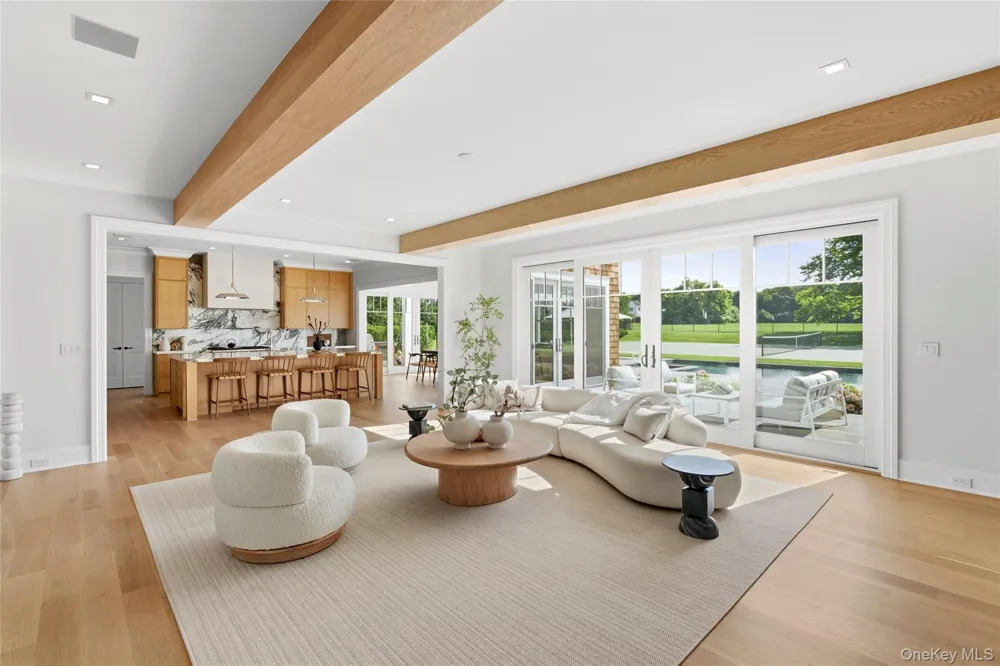 450 Seven Ponds Towd Road Water Mill, NY 11976