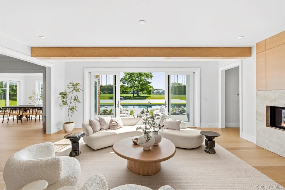 450 Seven Ponds Towd Road Water Mill, NY 11976