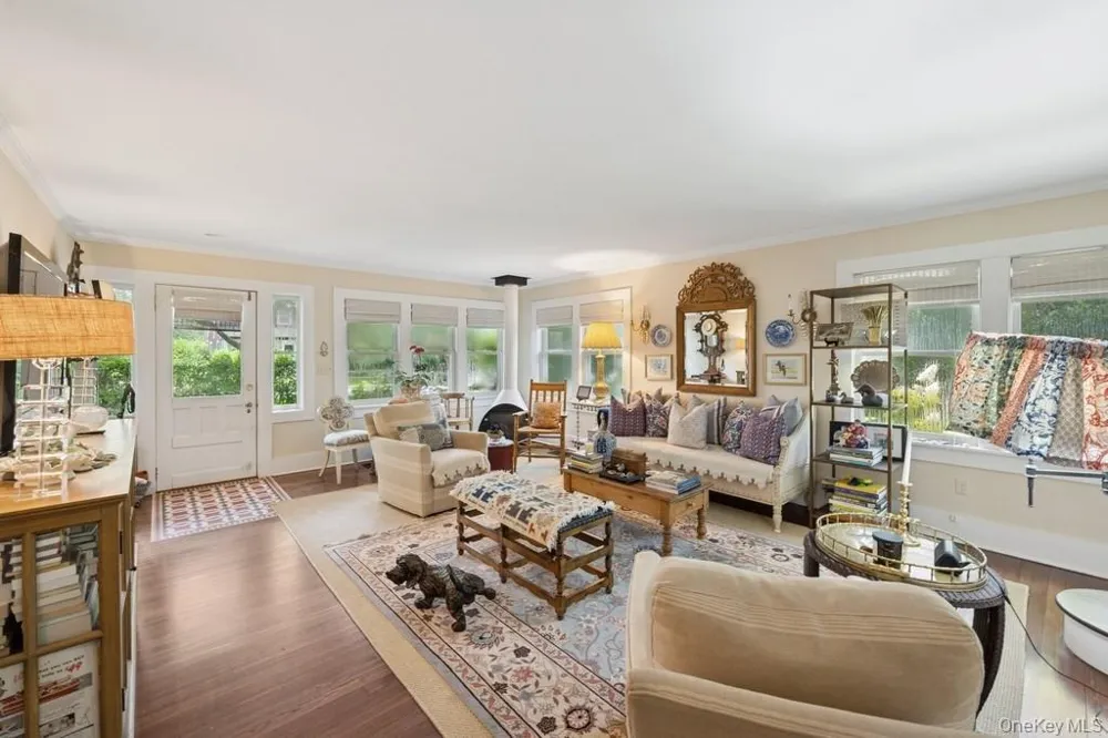163 Halsey Street Southampton, NY 11968