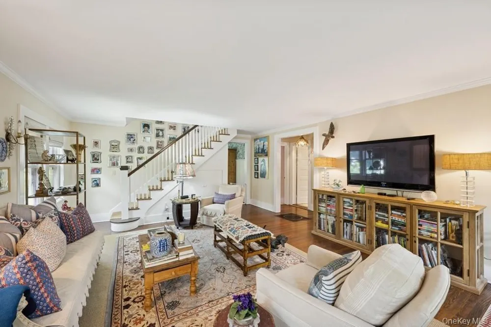 163 Halsey Street Southampton, NY 11968