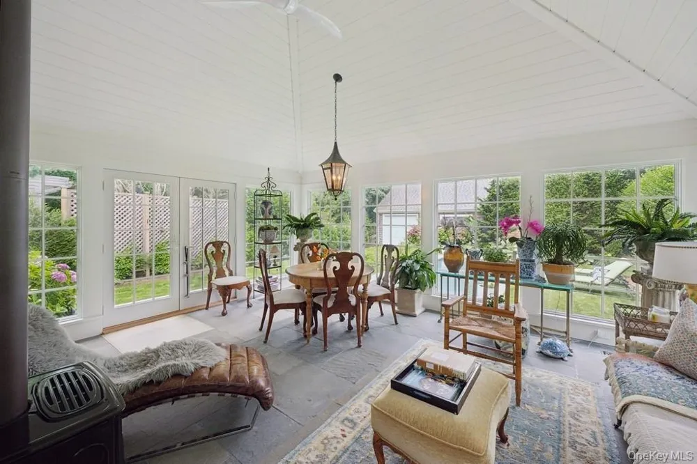 163 Halsey Street Southampton, NY 11968
