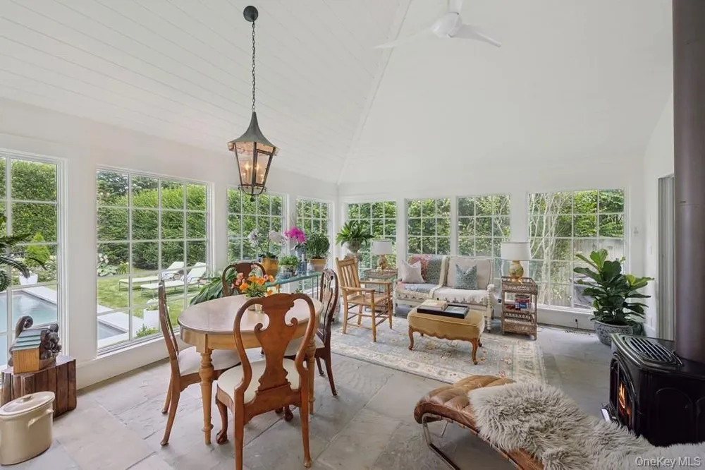 163 Halsey Street Southampton, NY 11968