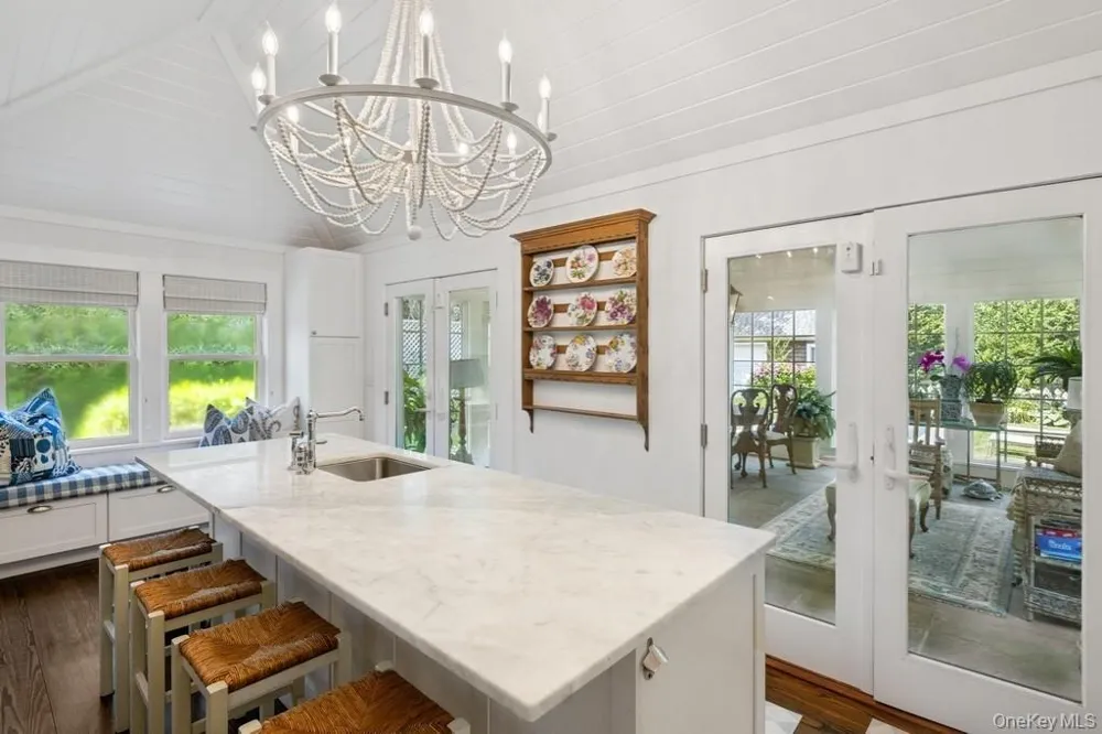 163 Halsey Street Southampton, NY 11968