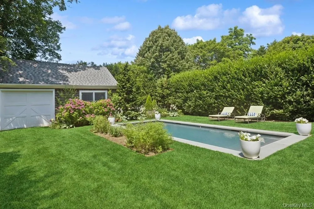 163 Halsey Street Southampton, NY 11968