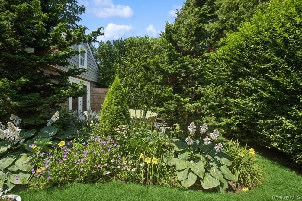 163 Halsey Street Southampton, NY 11968