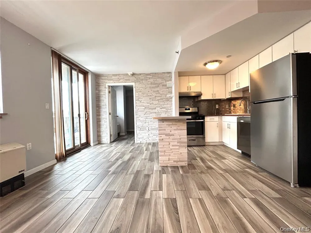 63-47 Booth Street #3C Rego Park, NY 11374