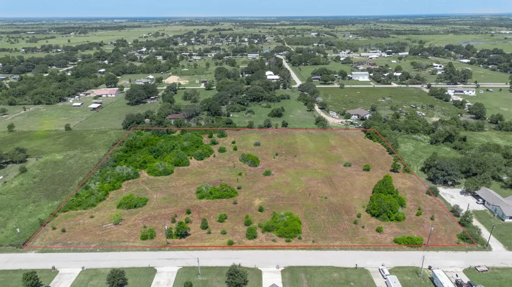 5815 Wild Flower Road Sealy, TX 77474