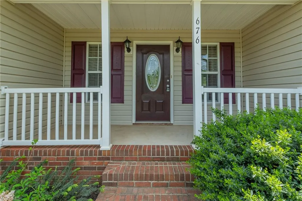 676 Old Castle Drive Randleman, NC 27317