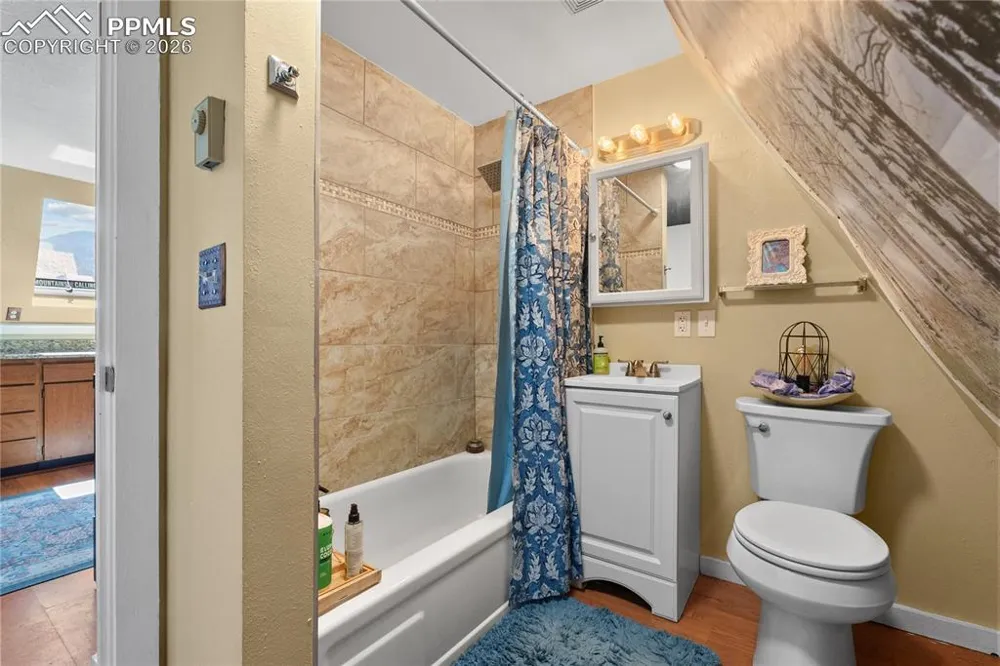6840 Eagle Mountain Road Manitou Springs, CO 80829