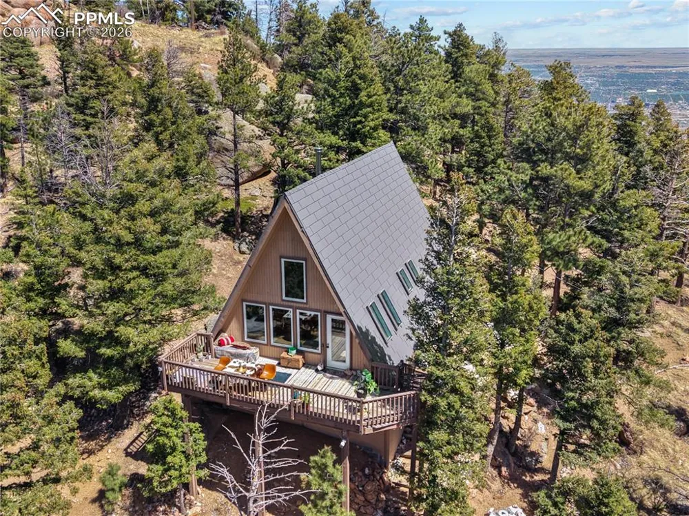 6840 Eagle Mountain Road Manitou Springs, CO 80829