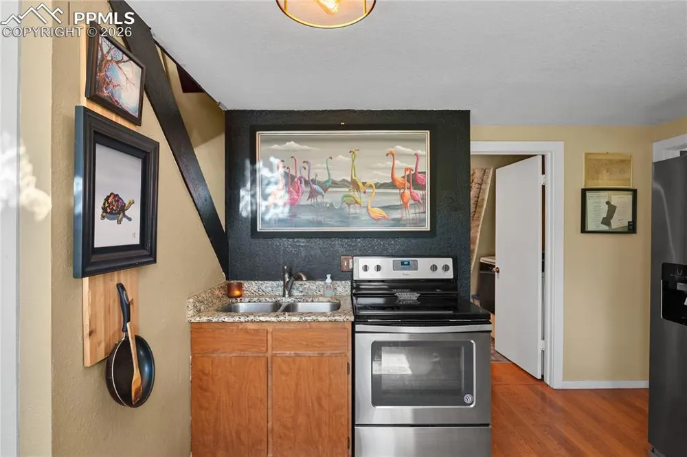 6840 Eagle Mountain Road Manitou Springs, CO 80829