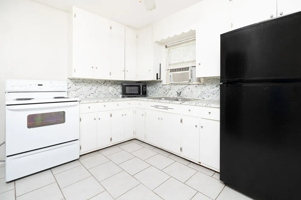 1928 S Walnut Street Brady, TX 76825
