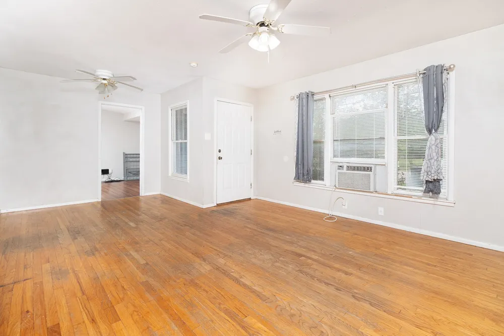 1928 S Walnut Street Brady, TX 76825
