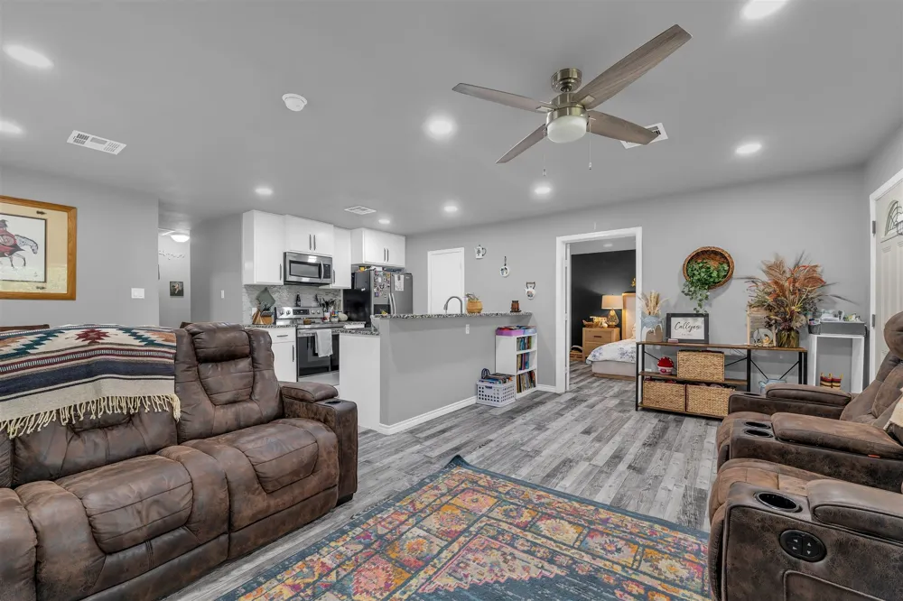 408 Little Avenue McGregor, TX 76657