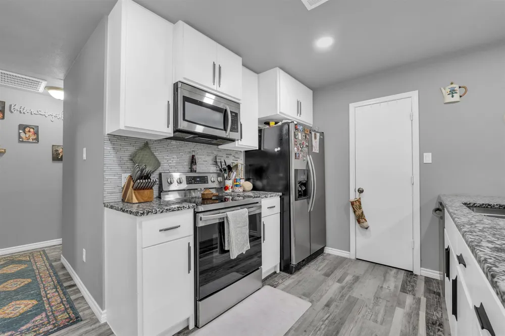 408 Little Avenue McGregor, TX 76657