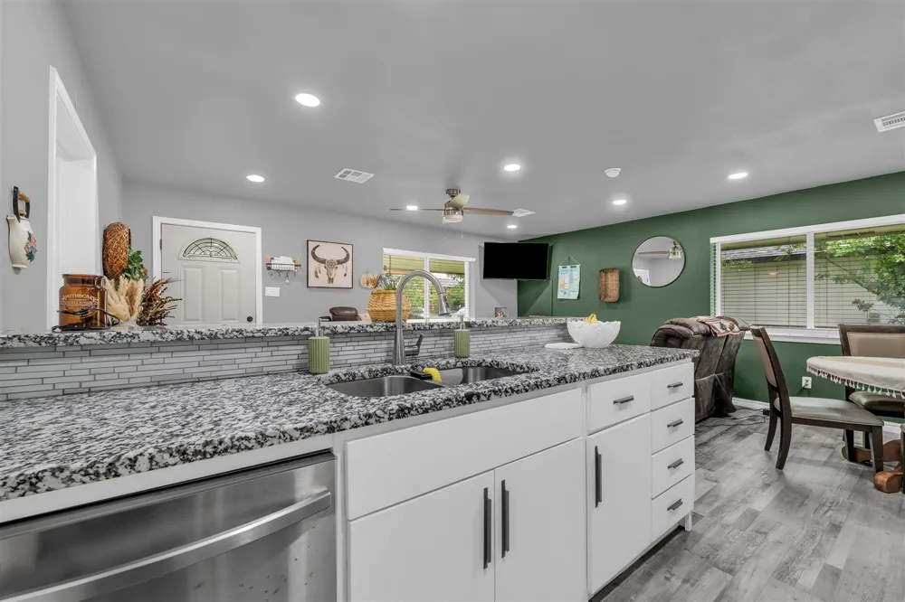 408 Little Avenue McGregor, TX 76657