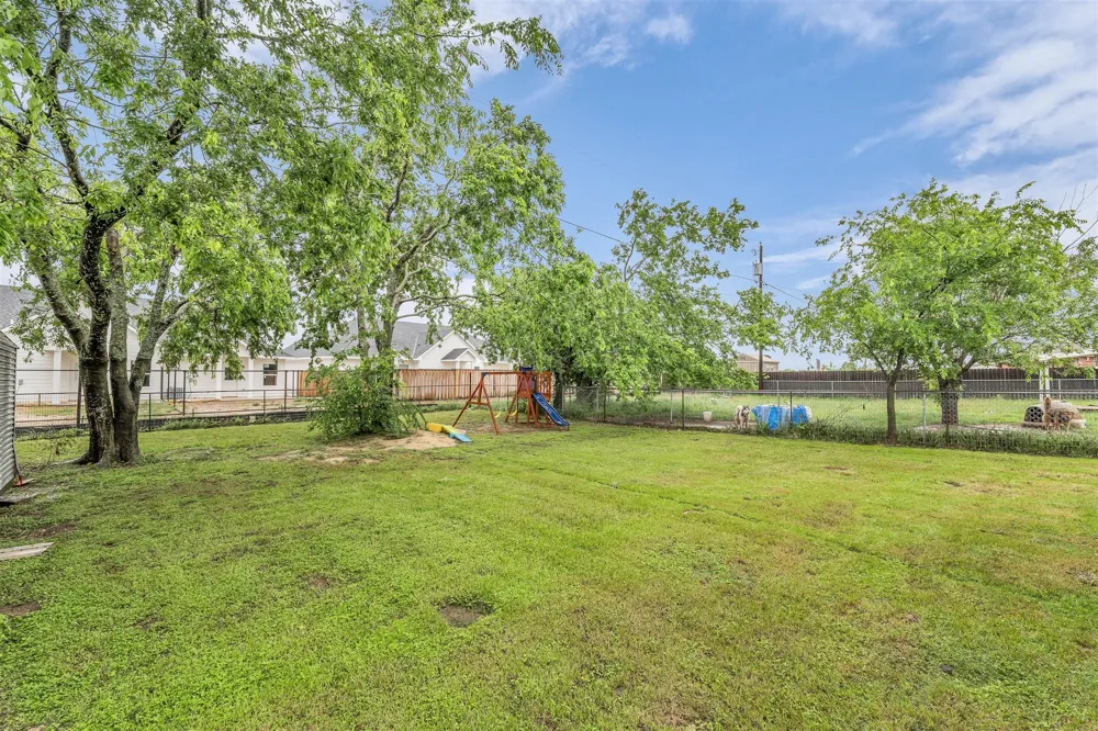408 Little Avenue McGregor, TX 76657