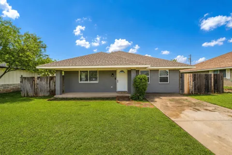 408 Little Avenue