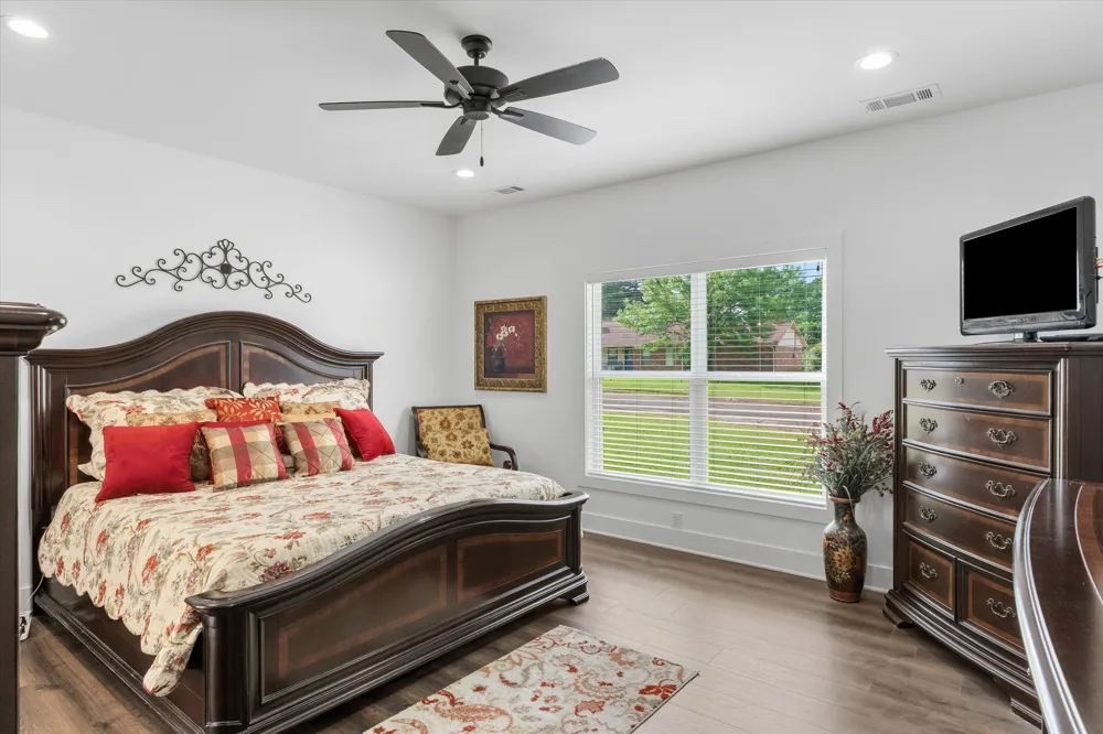 1024 Monte Carlo Grand Saline, TX 75140