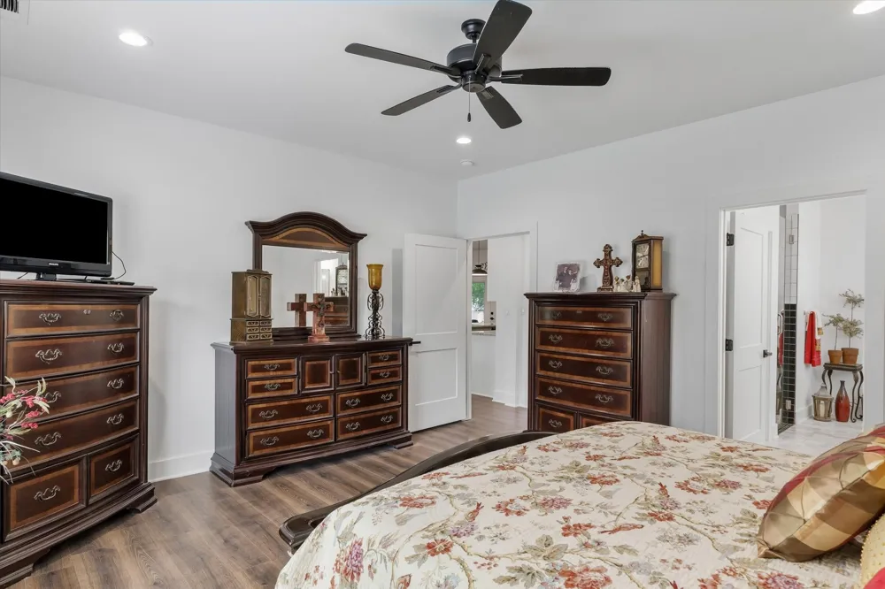 1024 Monte Carlo Grand Saline, TX 75140