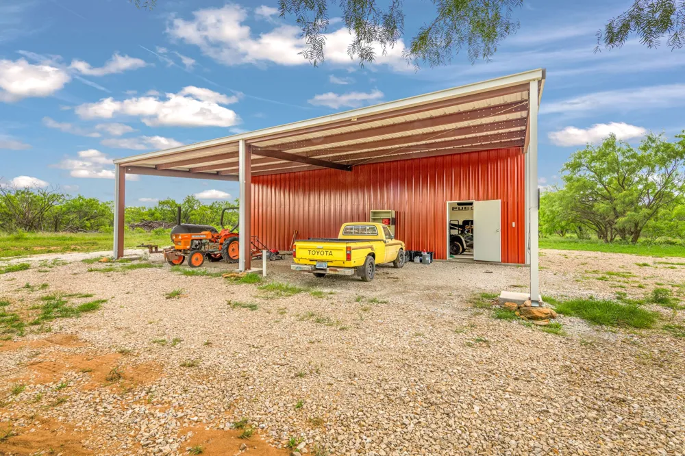 CR 133 Moran, TX 76464