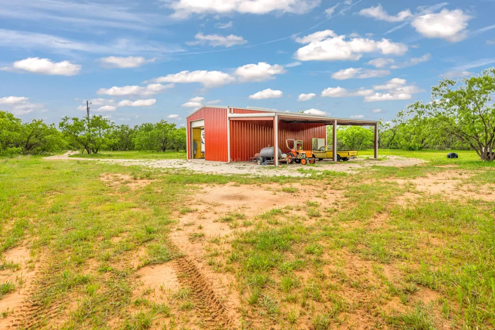 CR 133 Moran, TX 76464