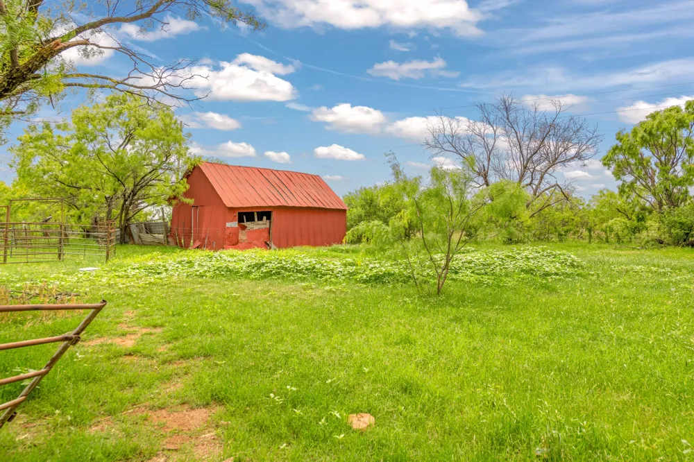 CR 133 Moran, TX 76464