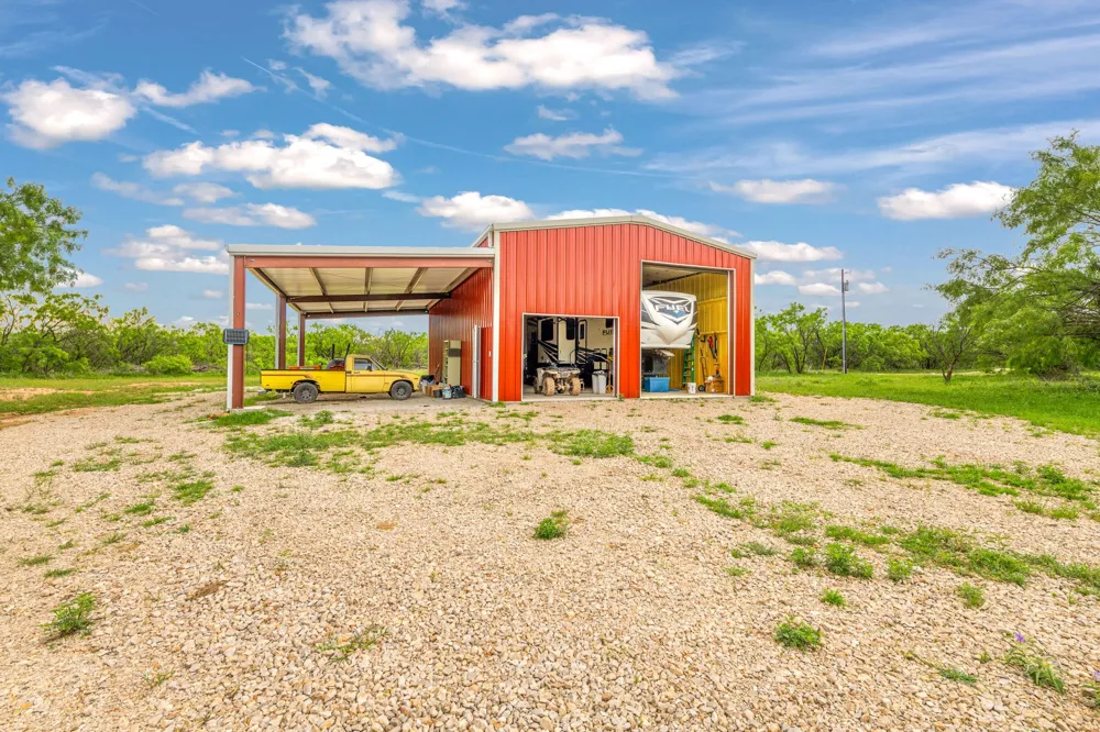 CR 133 Moran, TX 76464