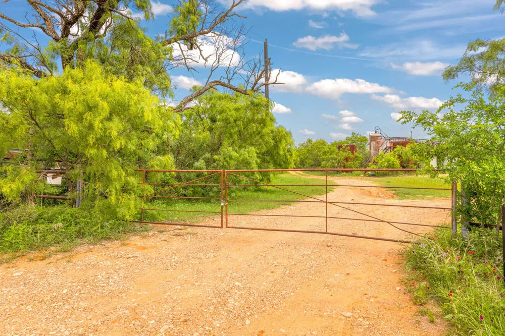 CR 133 Moran, TX 76464