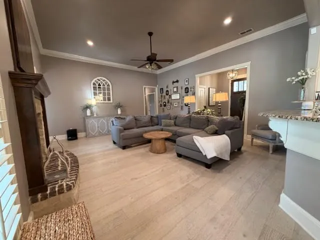 11176 Fox Trail Flint, TX 75762