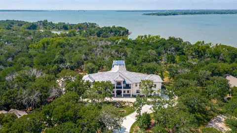 1230 Oak View Court