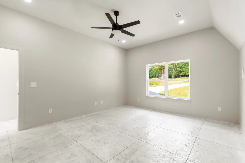 268 County Road 2297 Mineola, TX 75773